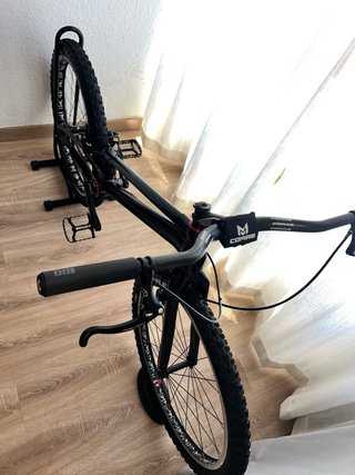 bicicleta de trial Comas kala