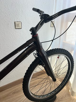 bicicleta de trial Comas kala