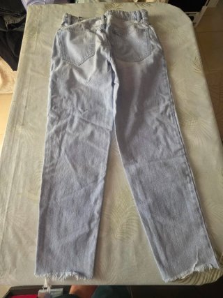 Pantalón vaquero Lefties azul claro talla 40