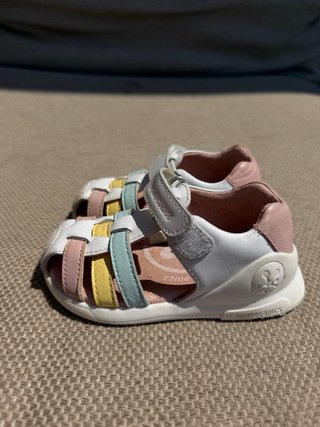 Sandalias Biomecanics Niña Talla 22