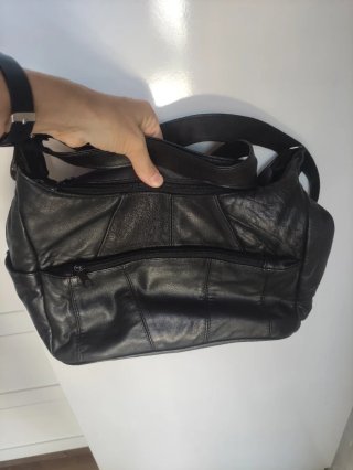 Bolso bandolera cuero negro