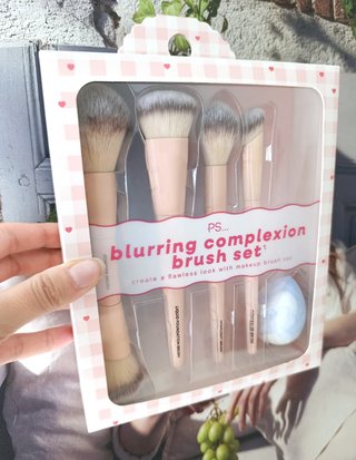 Set de 5 Brochas + esponja de maquillaje. Nuevo si