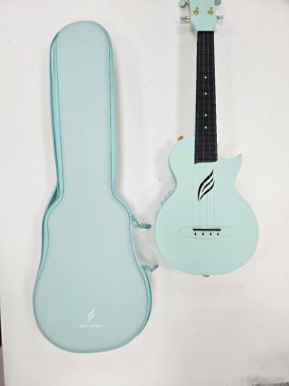 Ukelele Enya Nova-UE/BL Electrificado Azul