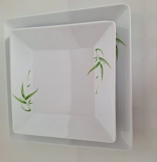Juego 8 Platos Cuadrados Bambú
