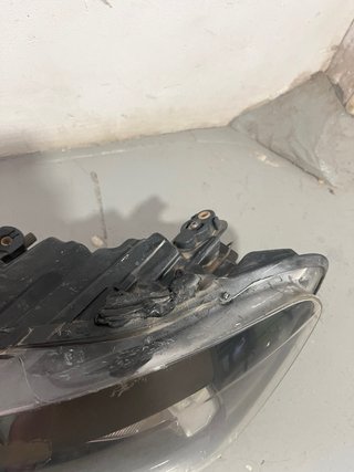 Faro Volkswagen Polo