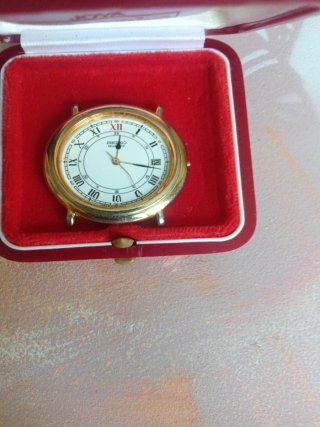 Reloj Seiko Unisex Dorado y Blanco