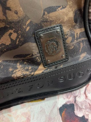Borsa Diesel camouflage marrone e nera