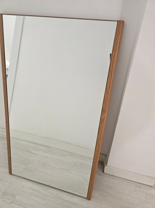 Espejo y cajonera
