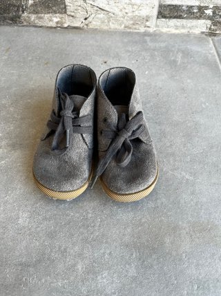 Zapatos bebé talla 22