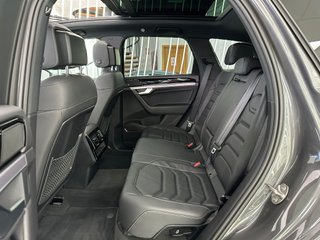 Volkswagen Touareg R-Line 3.0 V6 TDI 210kW Tip 4M