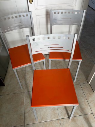 Conjunto de mesa extensible y 3 sillas