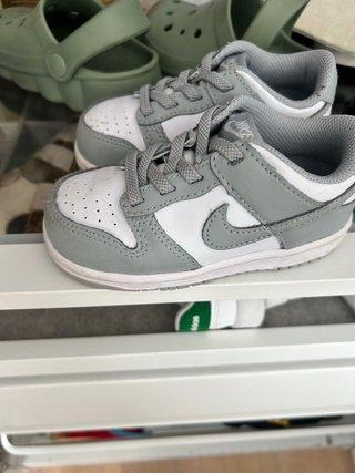 Nike Dunk Bebé Niño Talla 25 Grises