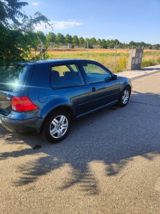 Volkswagen Golf 2003