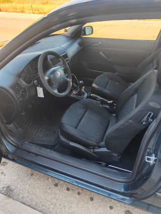 Volkswagen Golf 2003