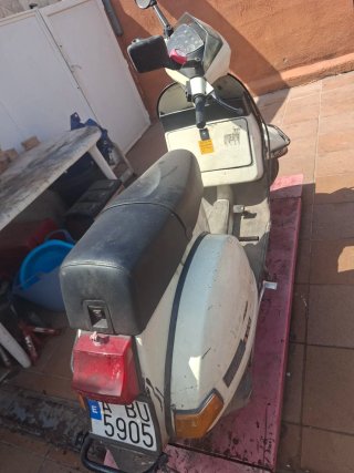 Vespa 200tx Scooter