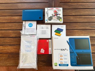 Nintendo DSi XL Blu + Mario Kart DS