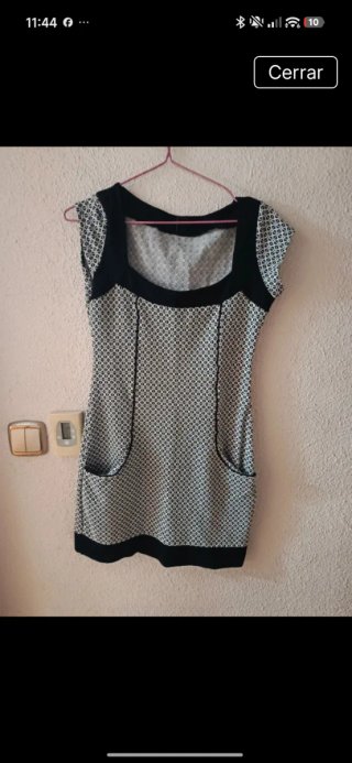 Vestido estampado cuello cuadrado