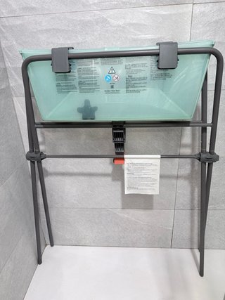 Bañera Stokke Flexi Bath con patas y soporte