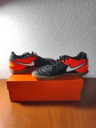 Nike TIEMPO RIO III IC Negro Naranja