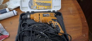 Taladro Eléctrico Kenston 760W con Brocas