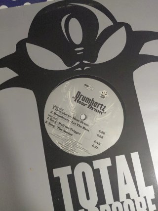 Vinilo Drumhertz - Hear Drum / Let The Bass