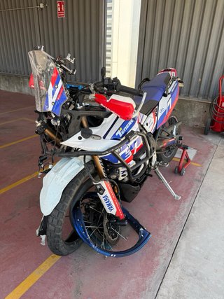Yamaha T7 World Rally siniestrada