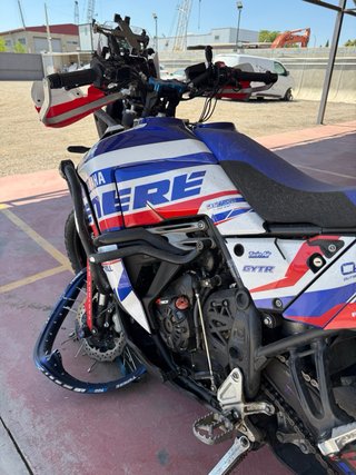 Yamaha T7 World Rally siniestrada