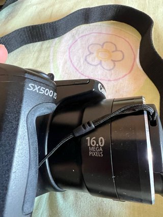 Canon Powershot SX500 IS y estuche
