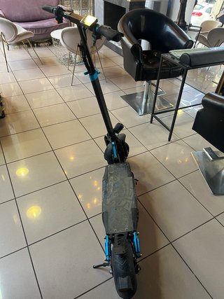 Patinete eléctrico en buen estado