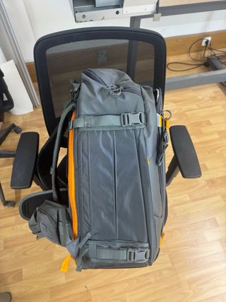 Mochila Lowepro Whistler BP 450 AW