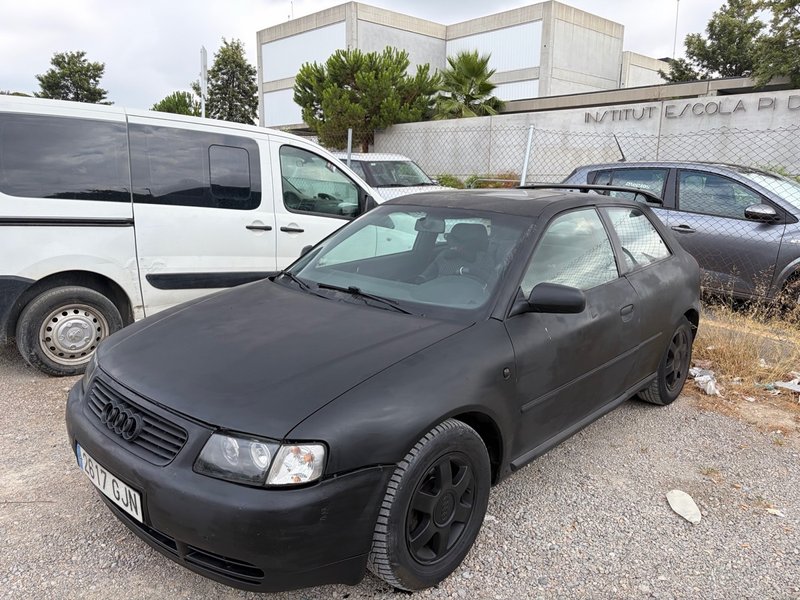 Audi A3 1999 - foto 1