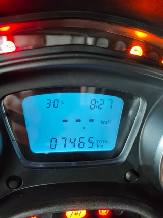Piaggio MP3 400 HPE SOLO 7500 KM