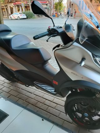 Piaggio MP3 400 HPE SOLO 7500 KM