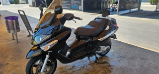 Piaggio X Evo 125 Negra