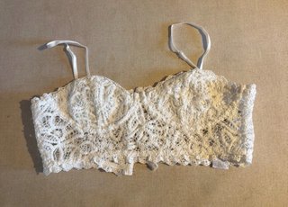 Crop top encaje blanco