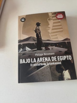Bajo la Arena de Egipto El Misterio de Tutankamón