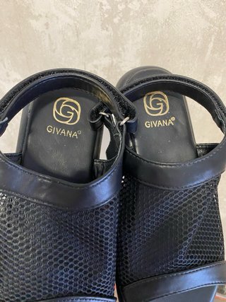 Sandalias Givana Negras Rejilla