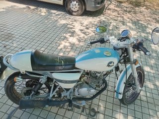 Moto 125cc 2T - Coche