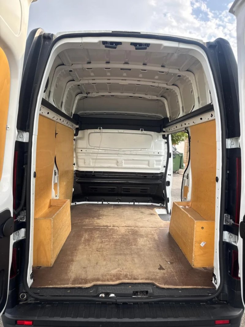 Renault Trafic 2019, foto 7
