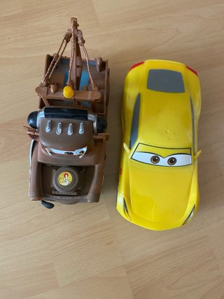 Coches Rayo McQueen y Mate
