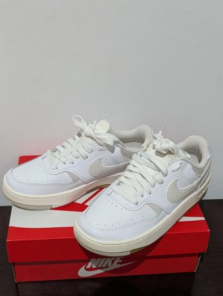 Nike Gamma Force Mujer Beige/Blanco