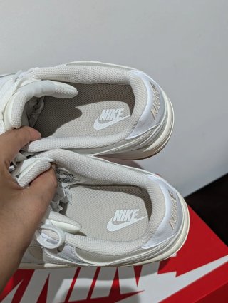 Nike Gamma Force Mujer Beige/Blanco