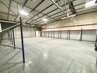 Nave industrial en venta en El Puerto en Coslada