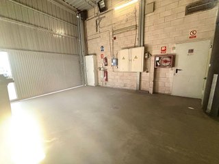 Nave industrial en venta en El Puerto en Coslada