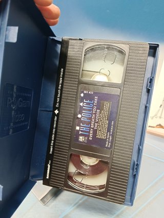 4 vhs, varios, videos musicales, grupos como ZZ TOP, JETHRO TULL, MARILLION, THE POLICE,