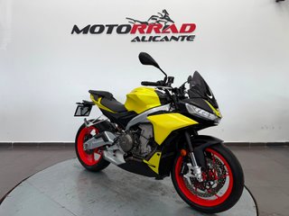 Aprilia Tuono 660