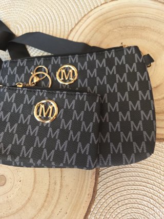Bolso de vestir con monograma M