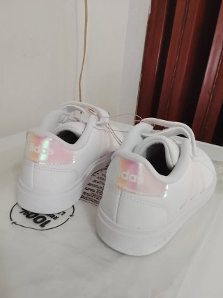 Zapatillas Adidas niña Talla 33