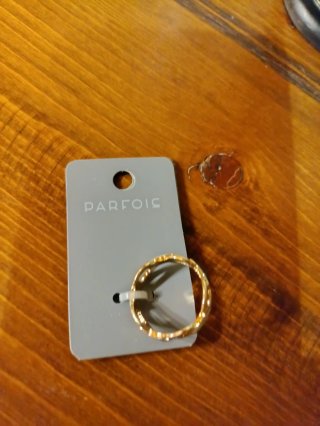 Anillo Parfois dorado con esmalte colores