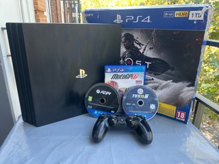 PS4 Pro 1TB + Mando + 3 Juegos